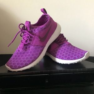 Women's Nike Juvenate Purple Dusk Sneakers